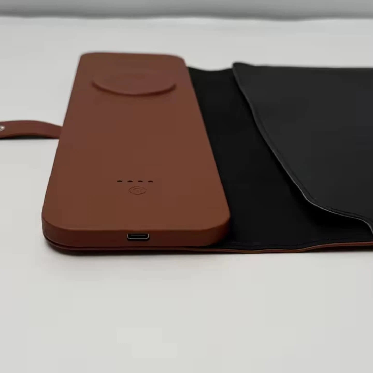 All-in-One Leather Portable Laptop Sleeve for Mobile & Essentials